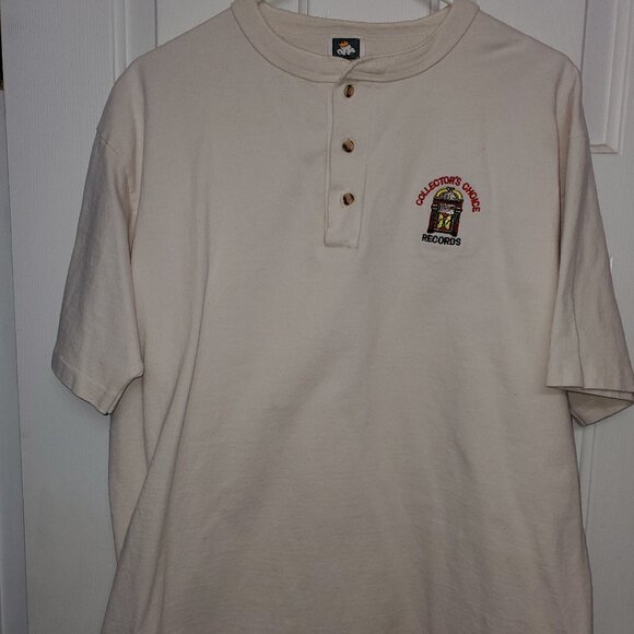 TRUE VINTAGE RECORD STORE TEE SHIRT - Picture 1 of 2
